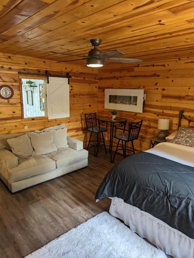 Hotel Red Barn Retreat North Fork Exterior foto